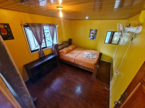 Hostel Yinary